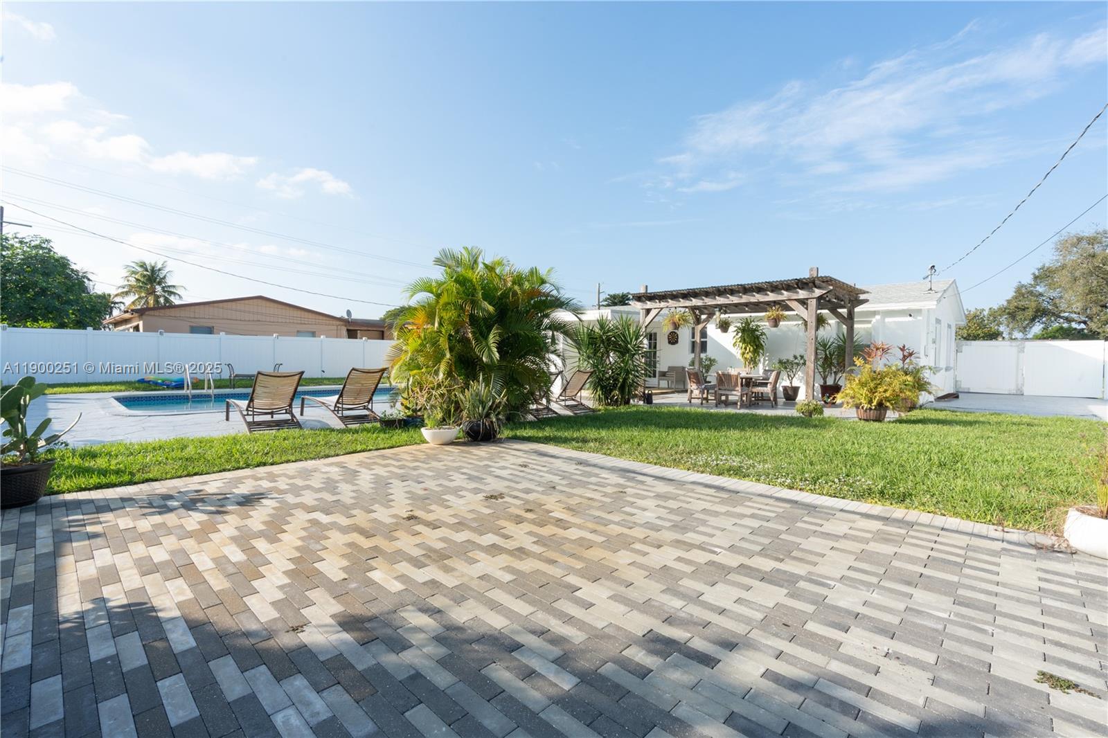 BEVERLY PARK - Residential Lease