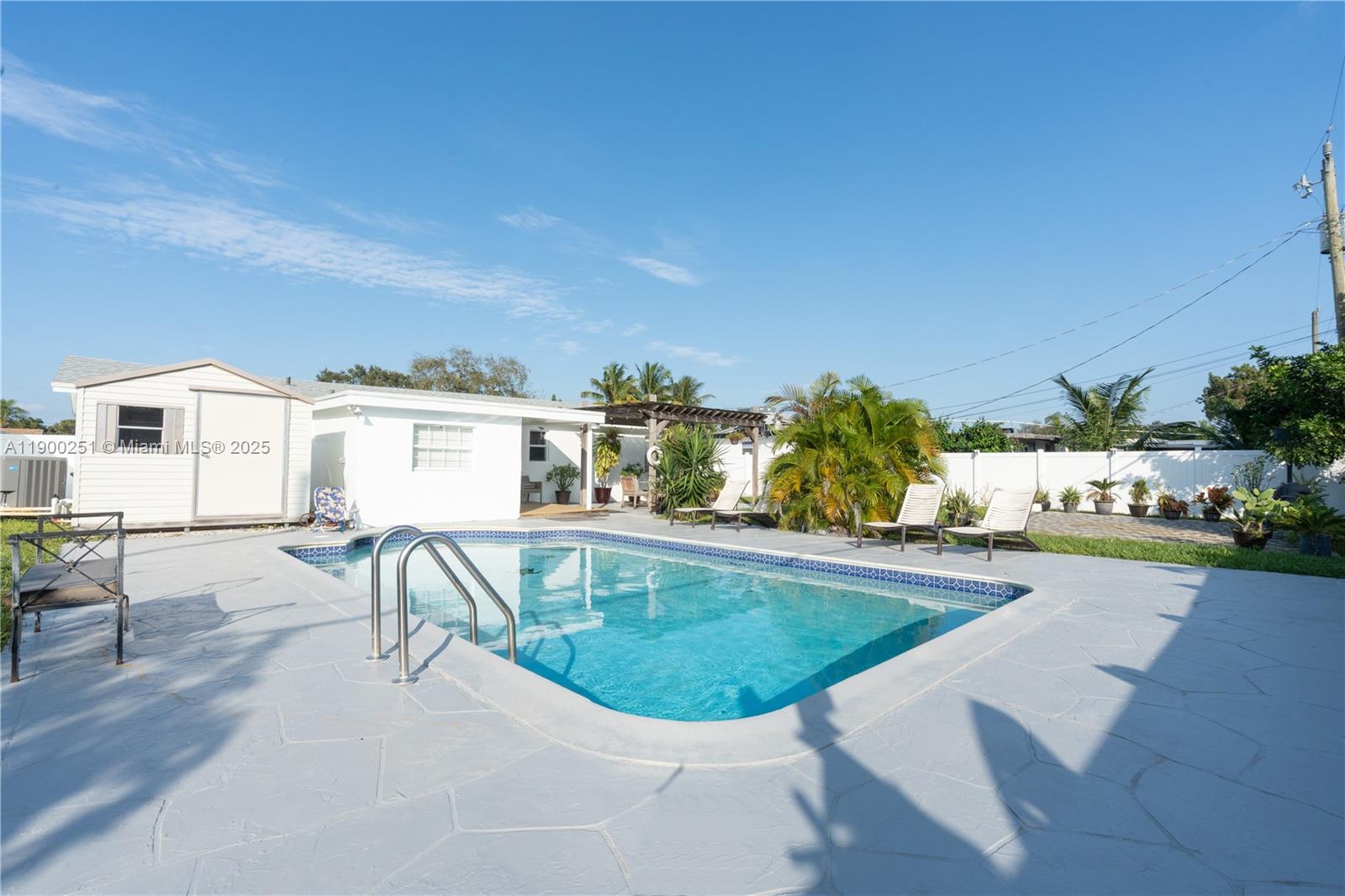 BEVERLY PARK - Residential Lease