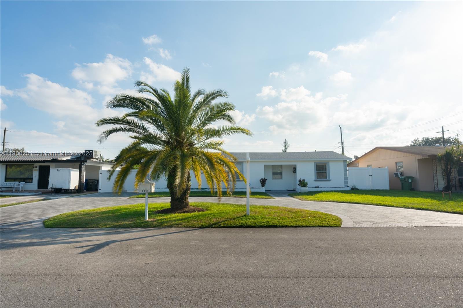 BEVERLY PARK - Residential Lease