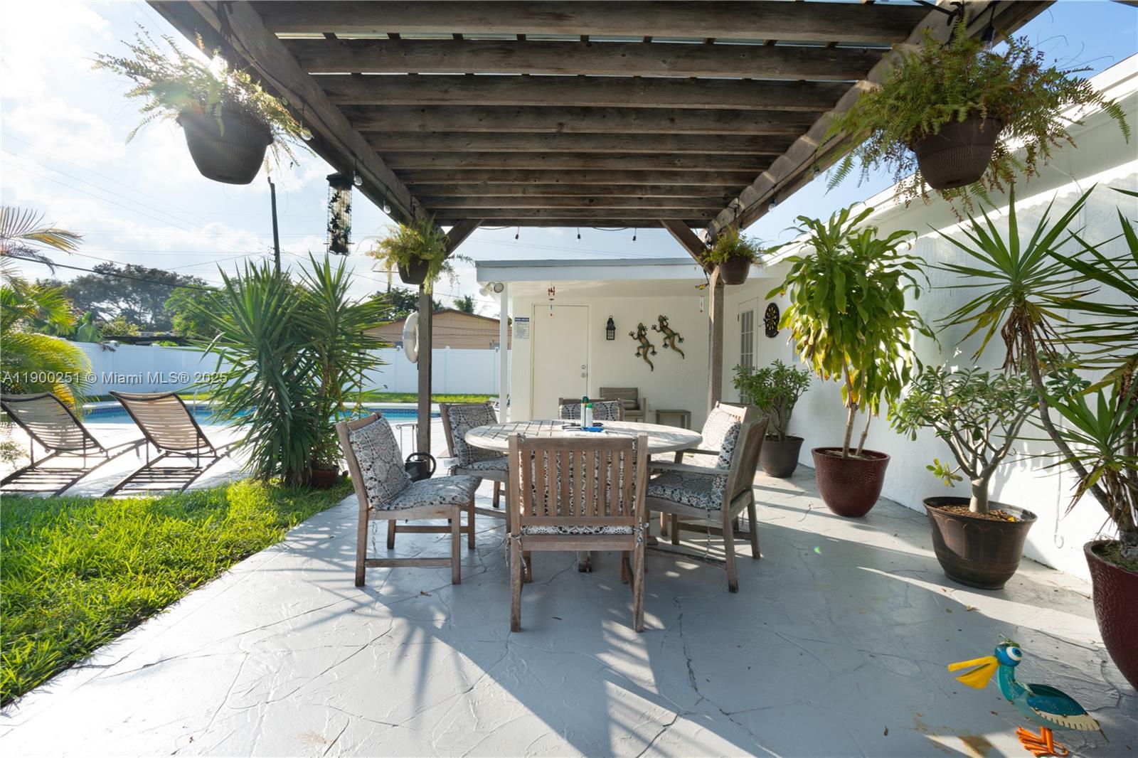 BEVERLY PARK - Residential Lease