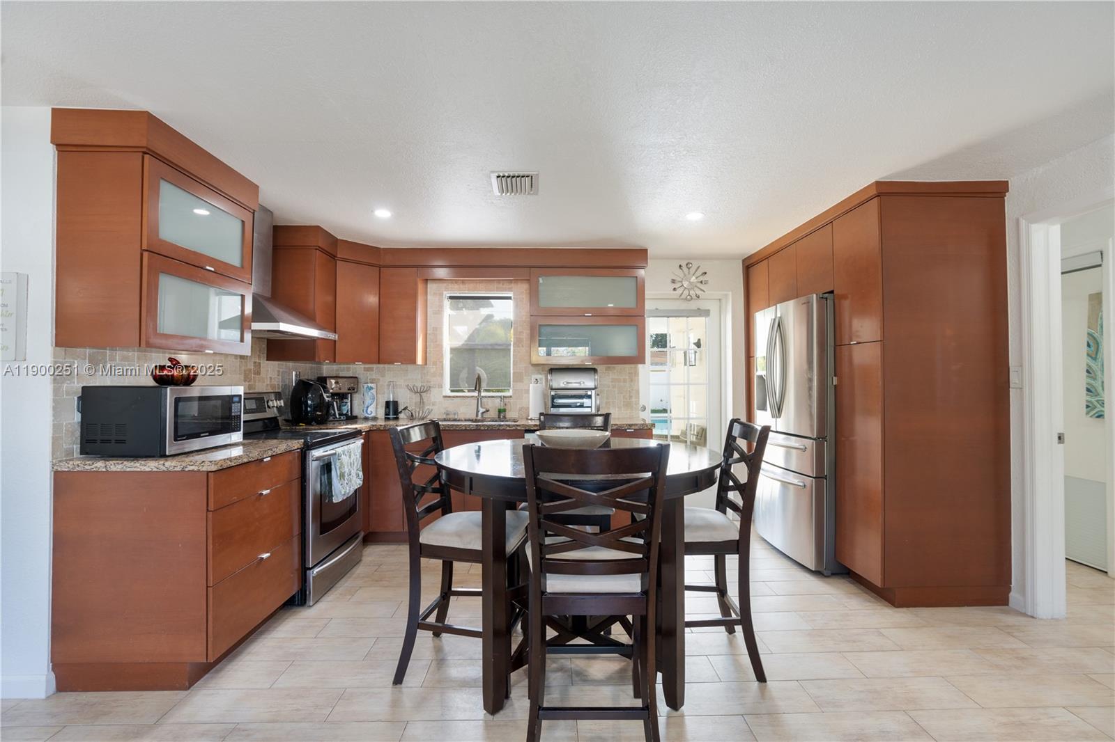 BEVERLY PARK - Residential Lease