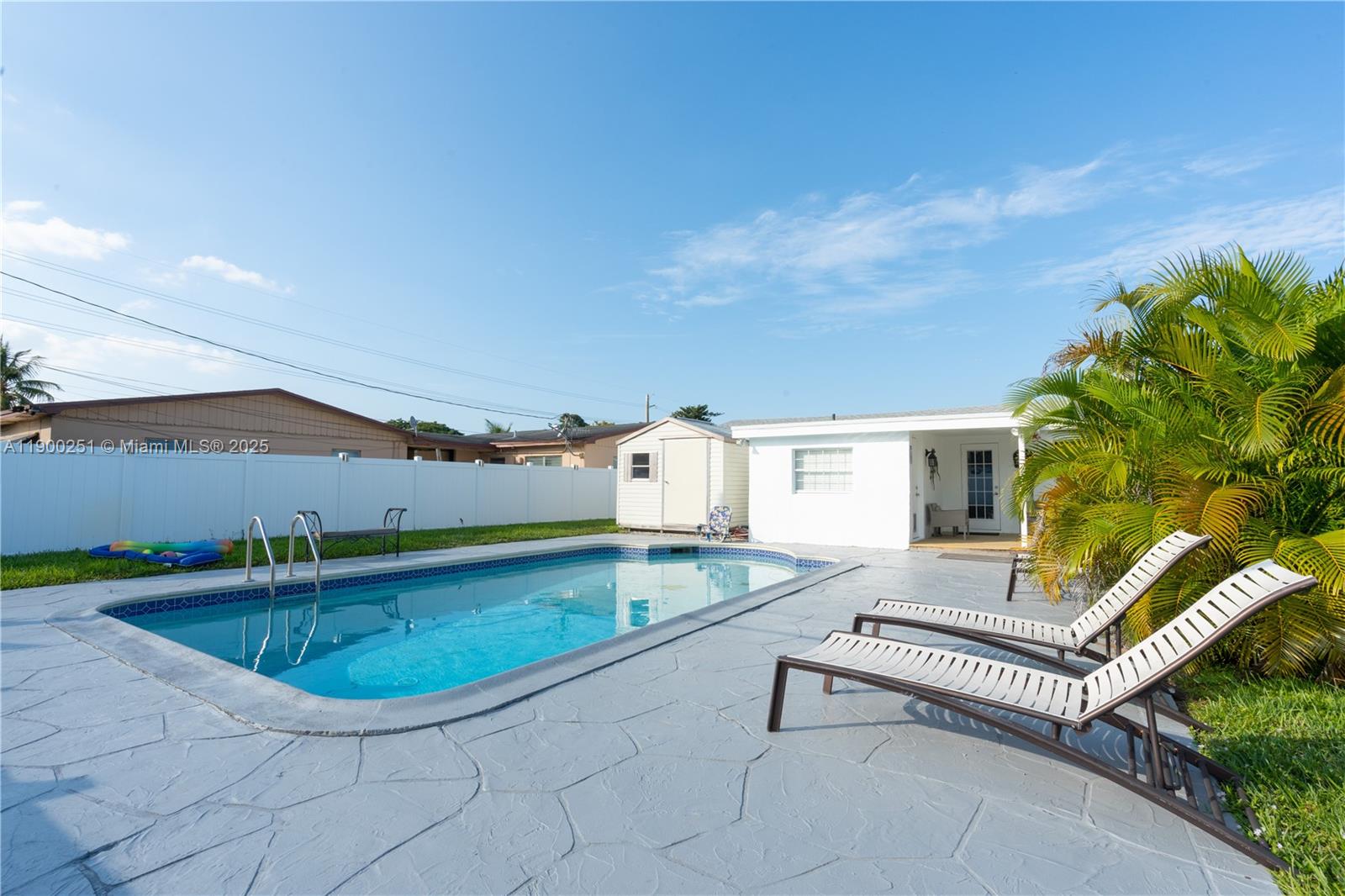 BEVERLY PARK - Residential Lease