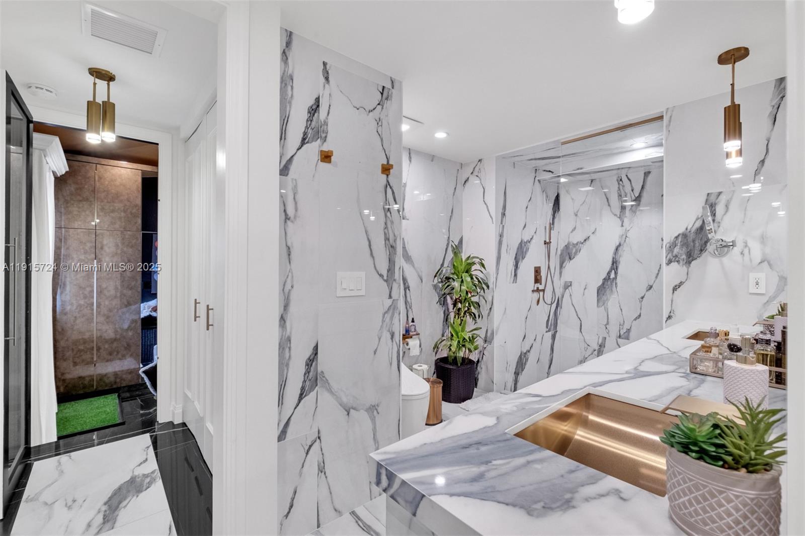 VICTORIA HIGHLANDS AMD PL - Residential