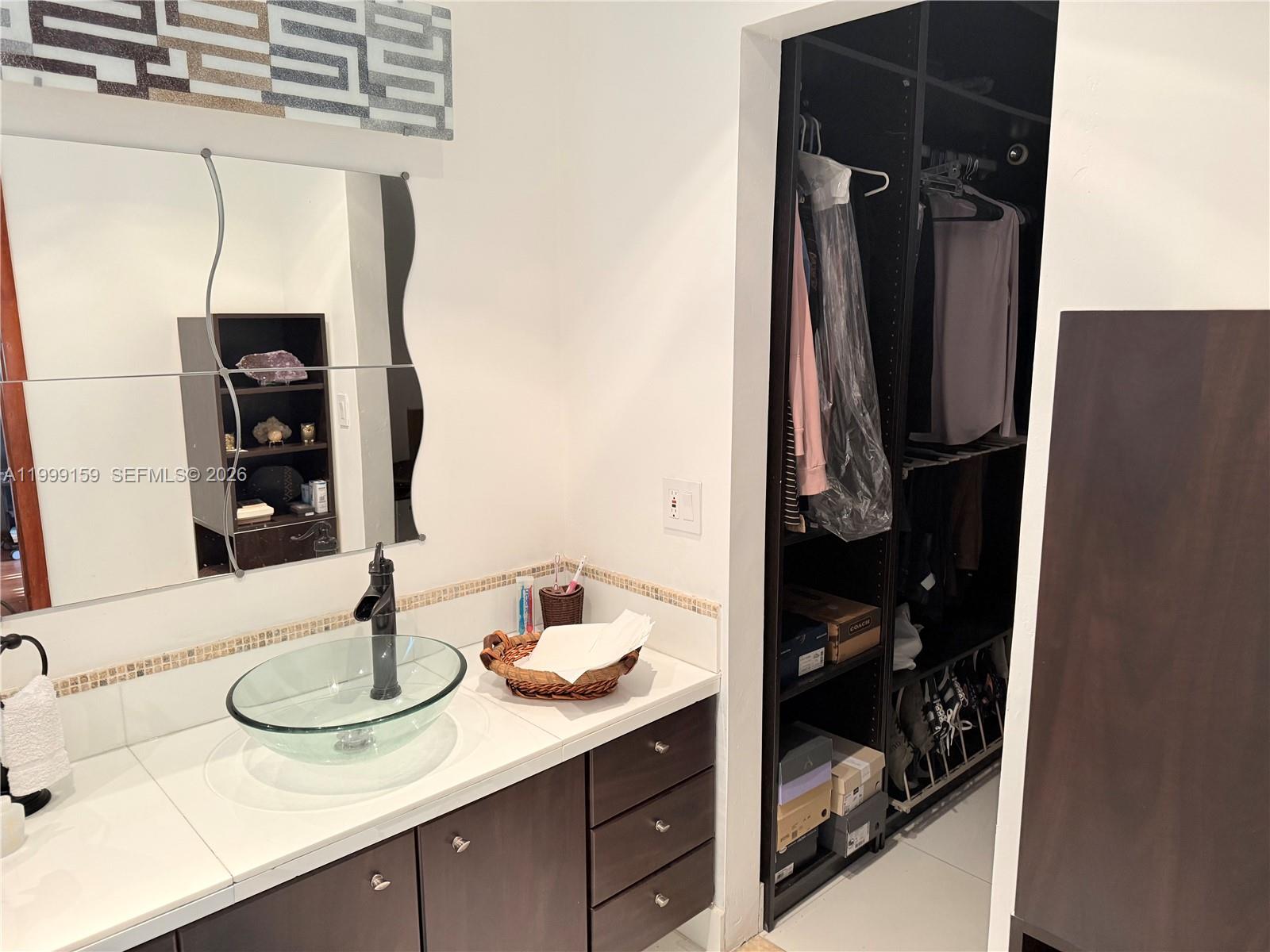 JAMIES PARK - Residential Lease