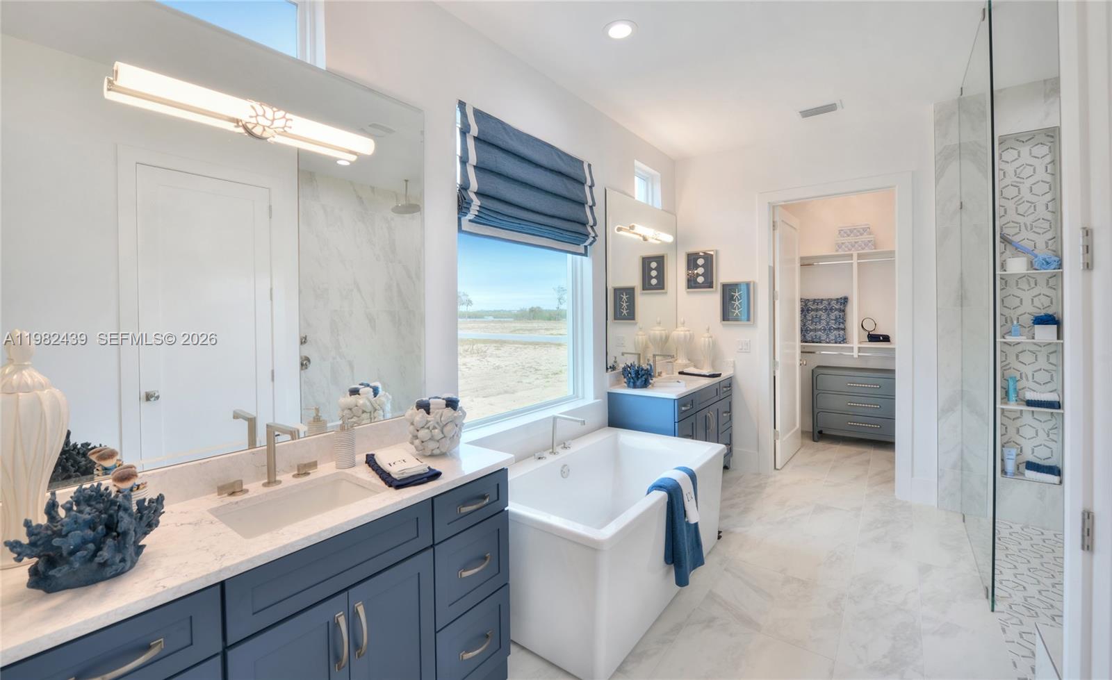 Veranda Bay - Residential