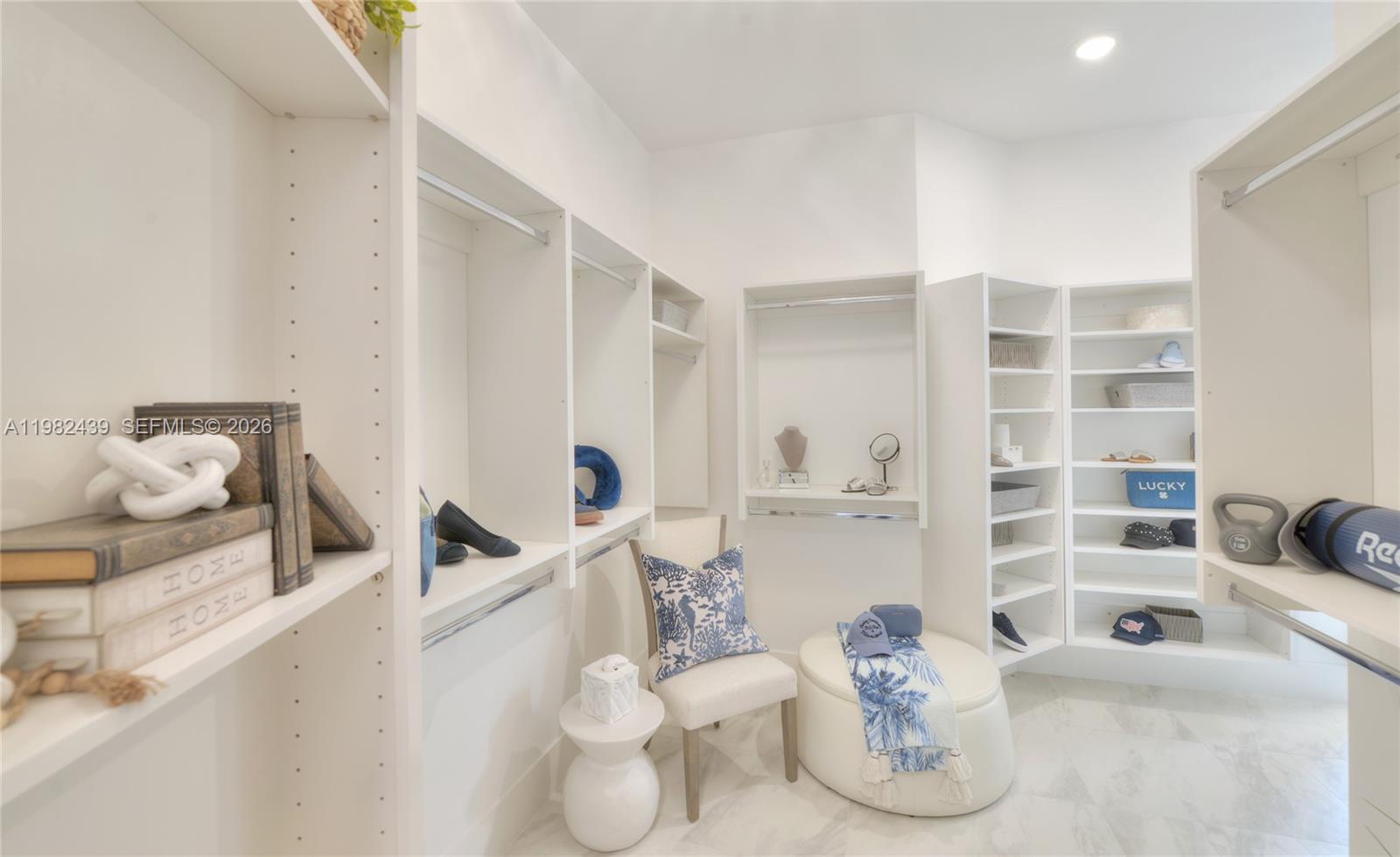 Veranda Bay - Residential