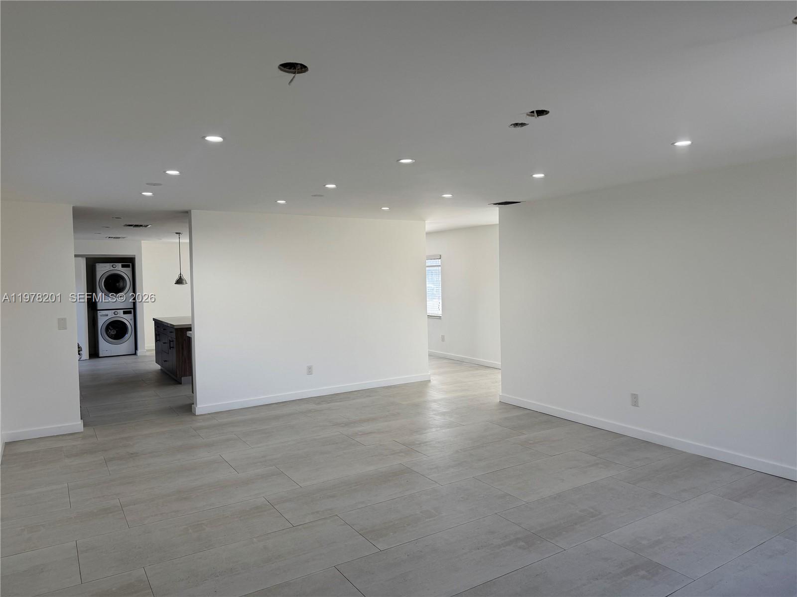 SOUTHERN ESTATES 10TH ADD - Residential Lease