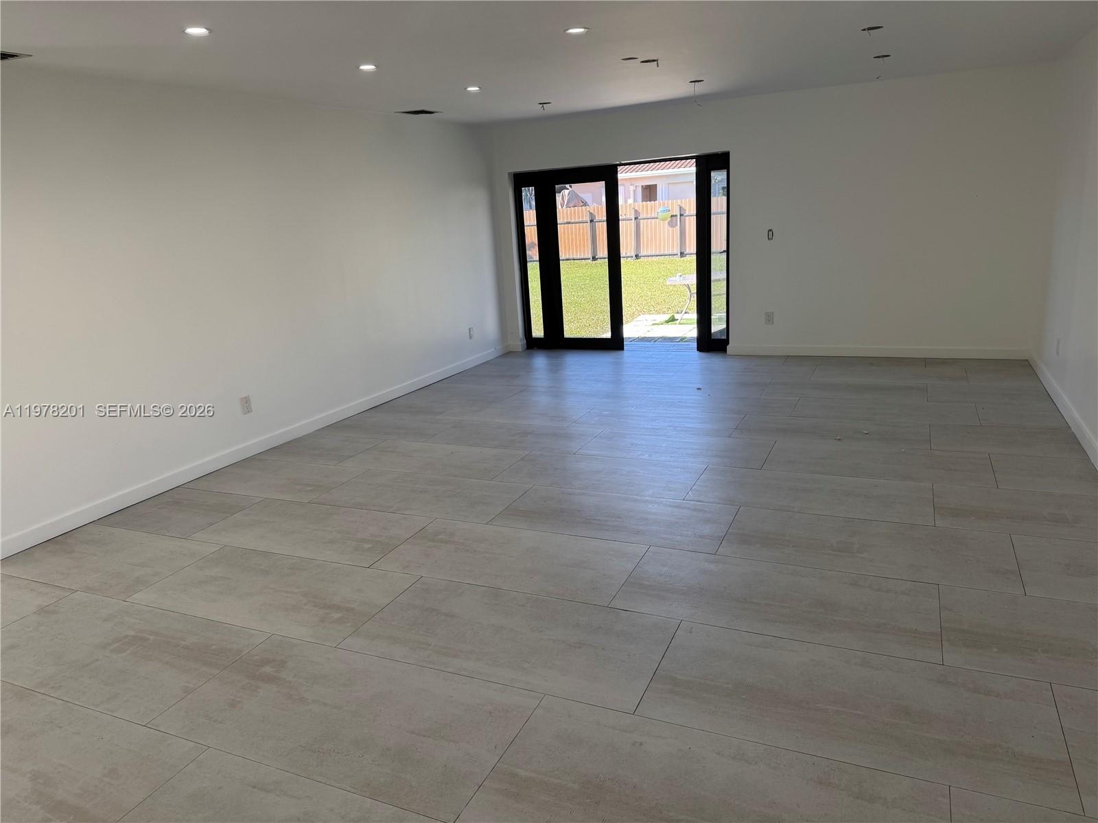SOUTHERN ESTATES 10TH ADD - Residential Lease