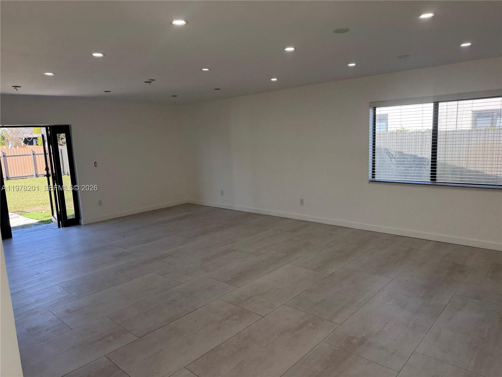 SOUTHERN ESTATES 10TH ADD - Residential Lease