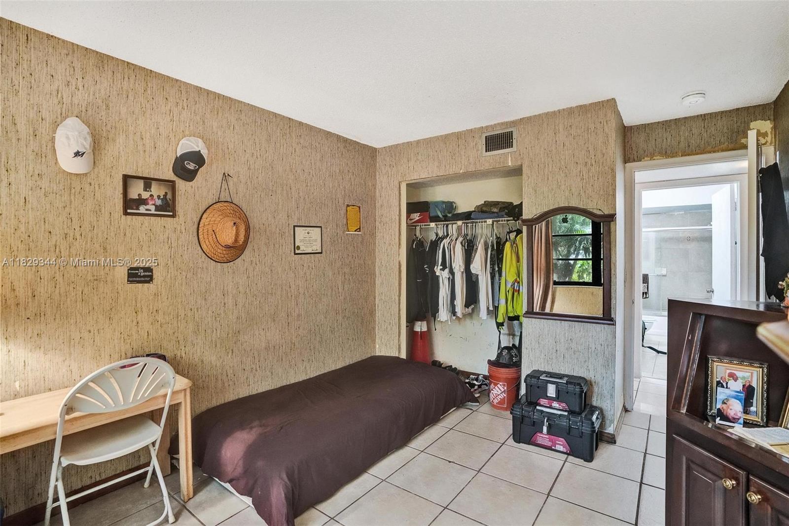 LAGO DEL REY CONDO #1 - Residential