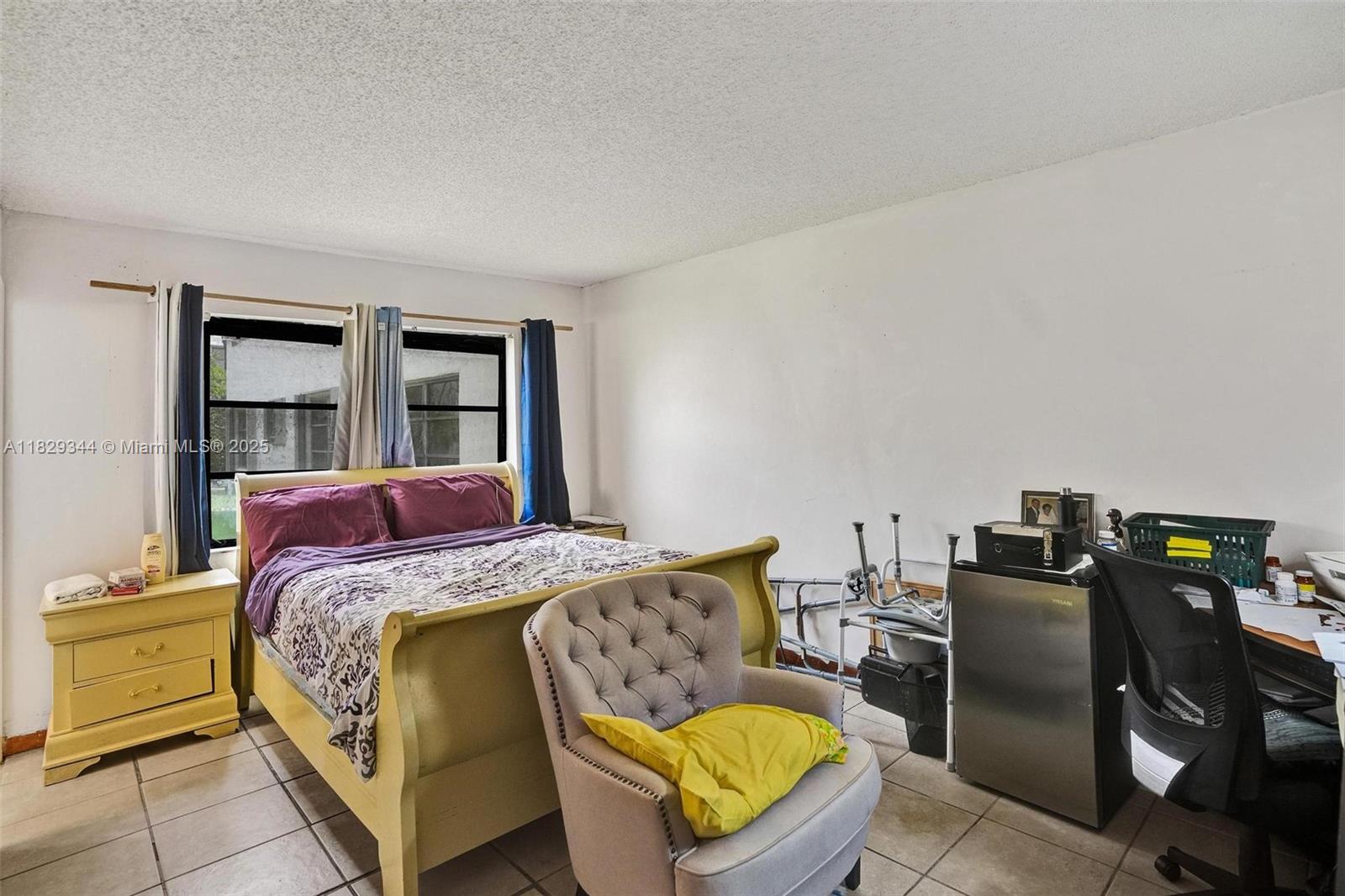 LAGO DEL REY CONDO #1 - Residential