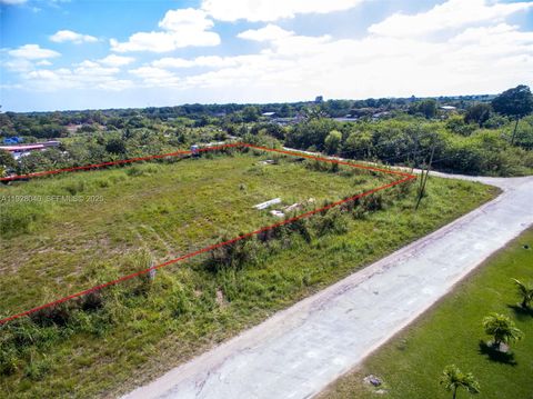 21151 SW 160th st Miami FL 33187