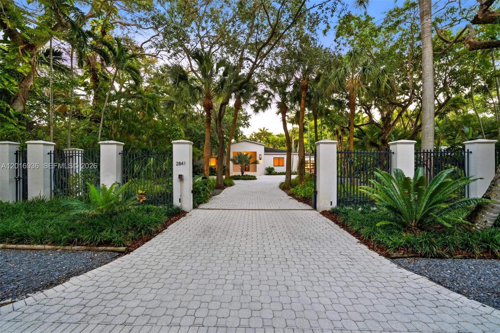 BISCAYNE PARK TERR - Residential