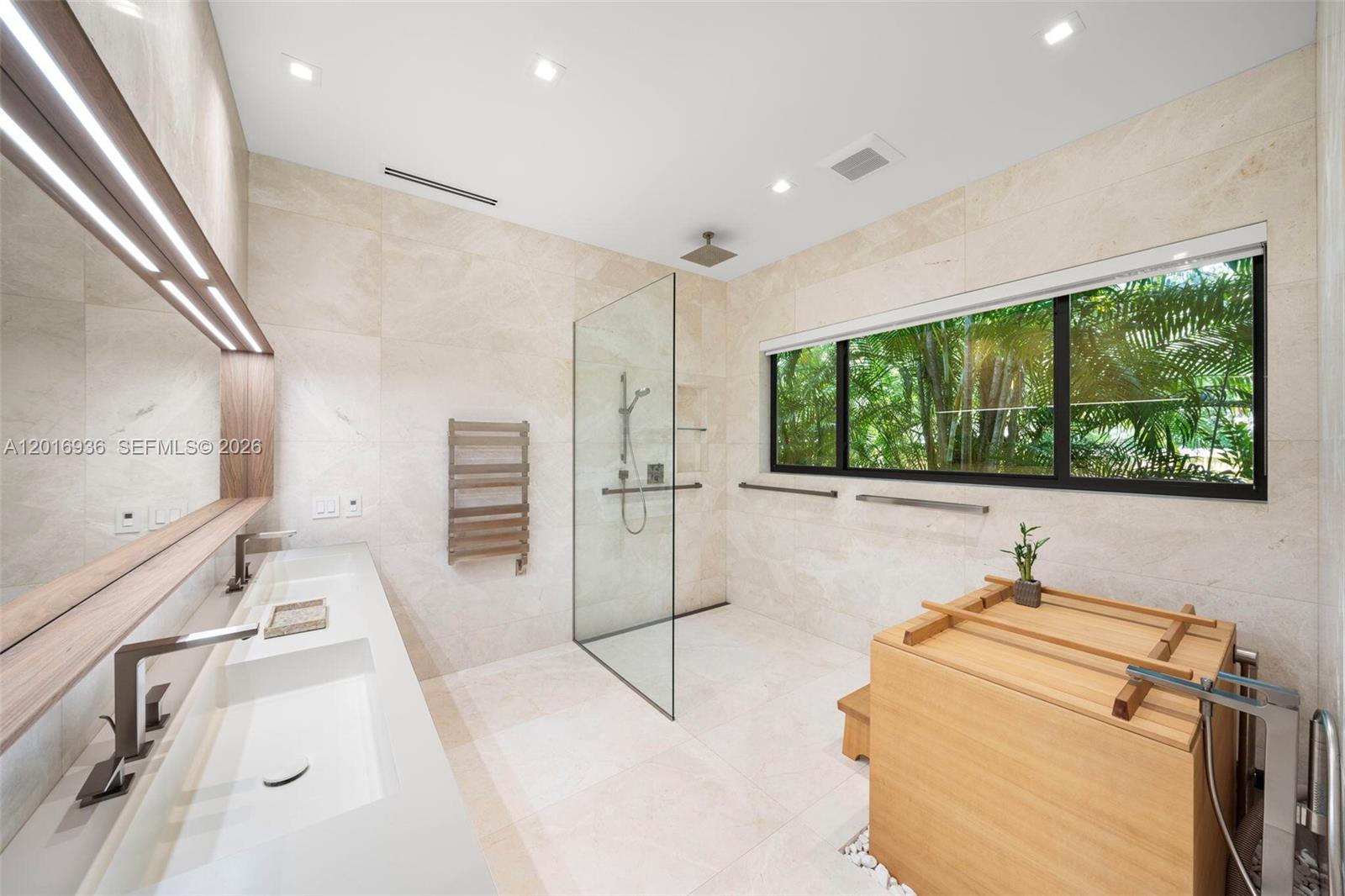 BISCAYNE PARK TERR - Residential