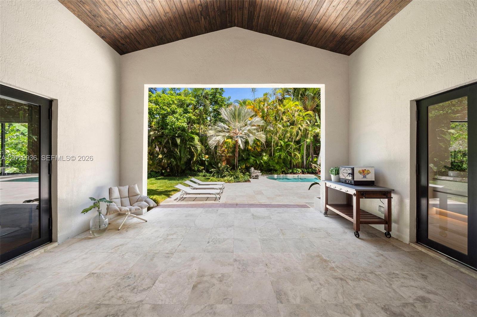 BISCAYNE PARK TERR - Residential