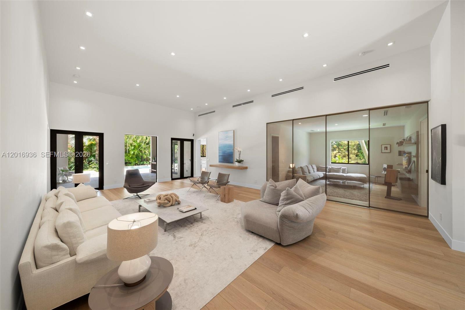 BISCAYNE PARK TERR - Residential