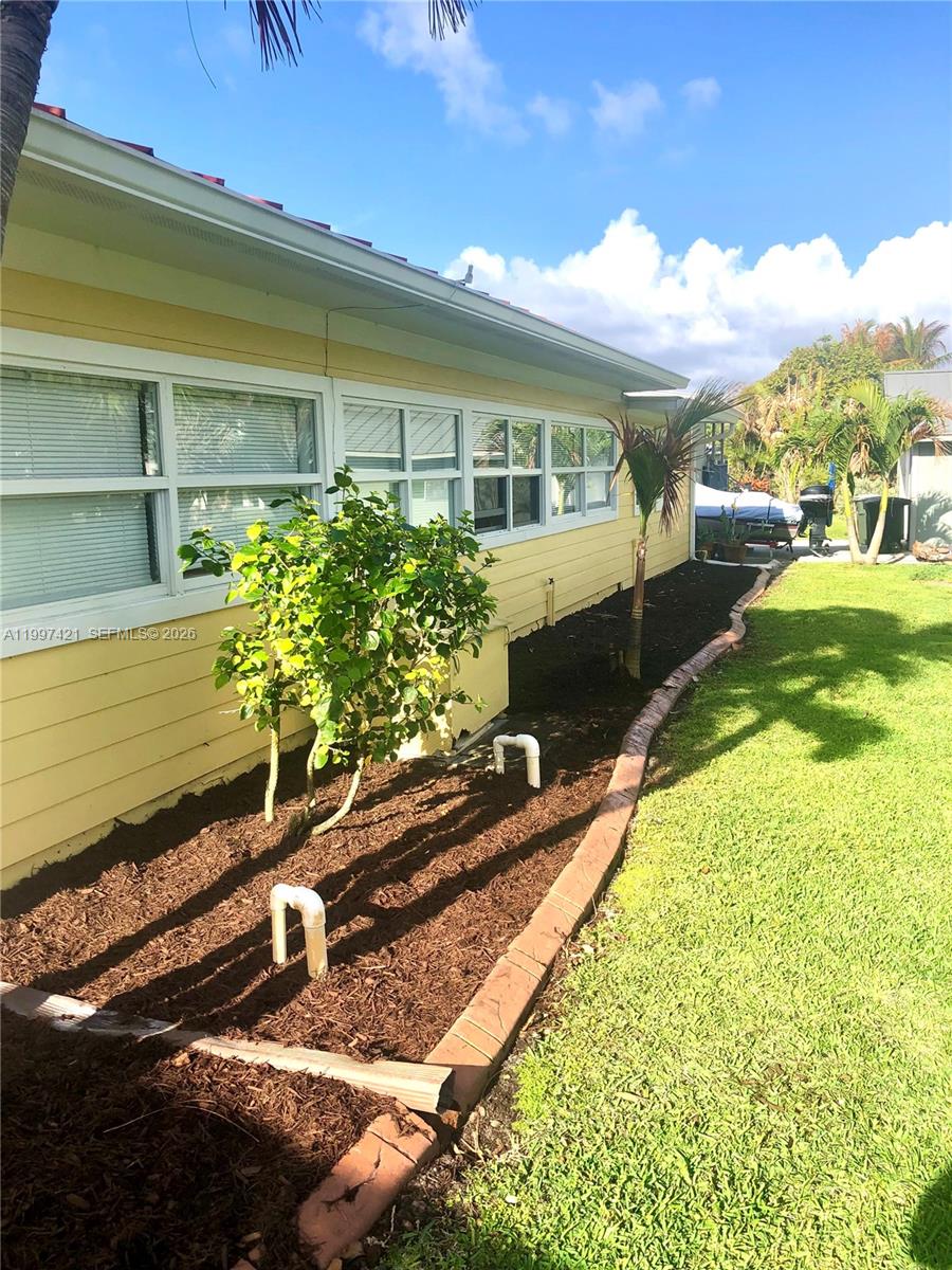 SURFSIDE UNIT 1 SUBDIVISI - Residential
