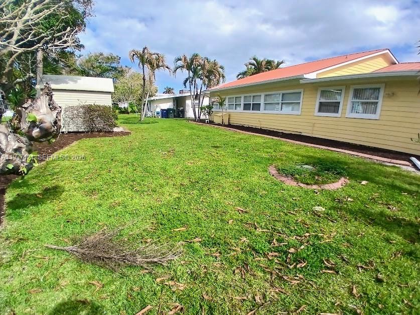SURFSIDE UNIT 1 SUBDIVISI - Residential