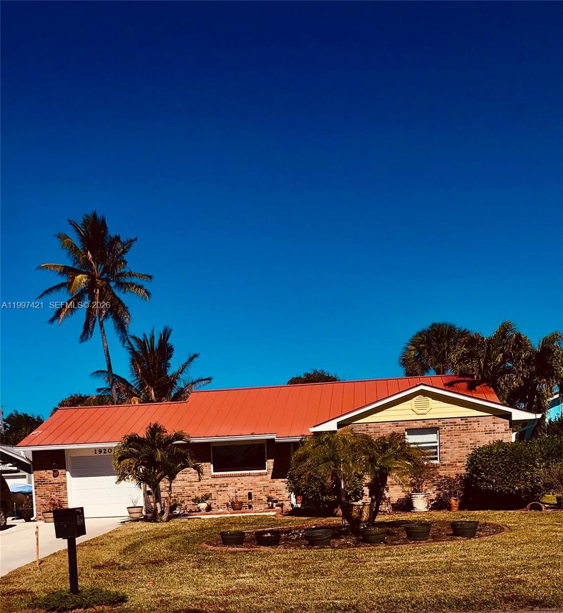 SURFSIDE UNIT 1 SUBDIVISI - Residential