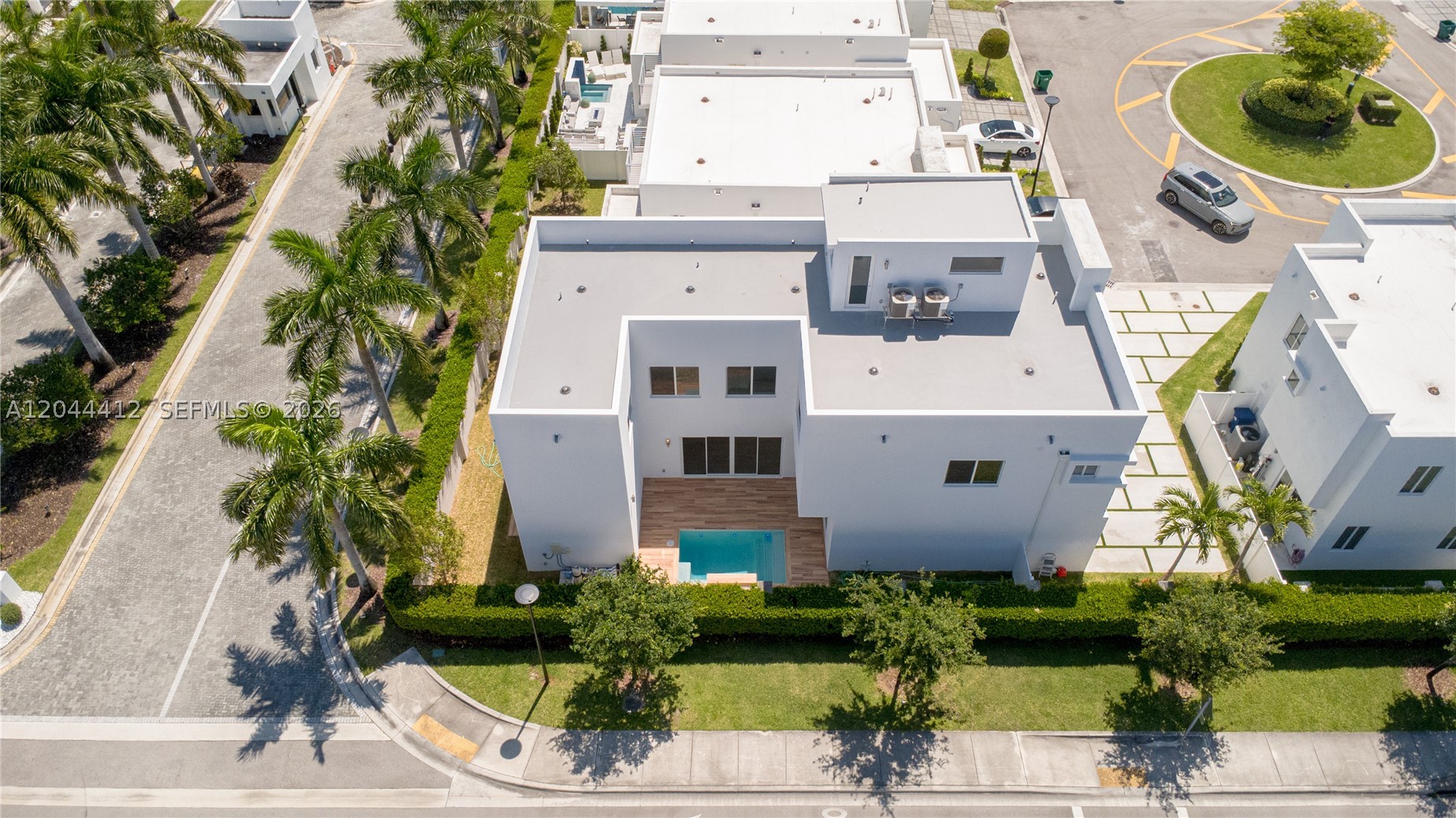 10381 NW 67th Ter