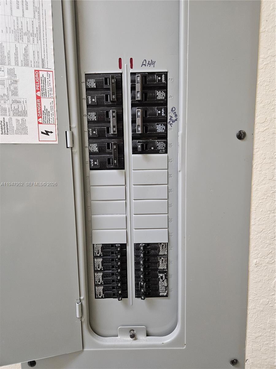 SOUTHAMPTON CONDOMINIUM E - Residential