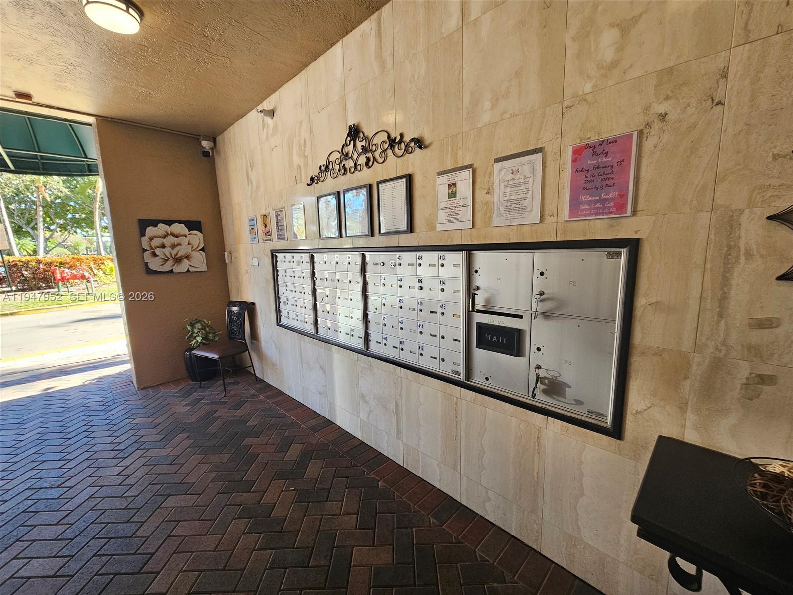 SOUTHAMPTON CONDOMINIUM E - Residential