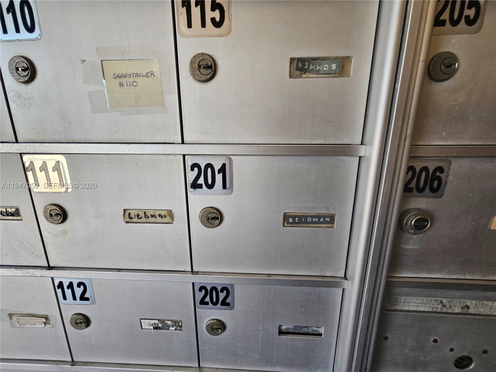 SOUTHAMPTON CONDOMINIUM E - Residential