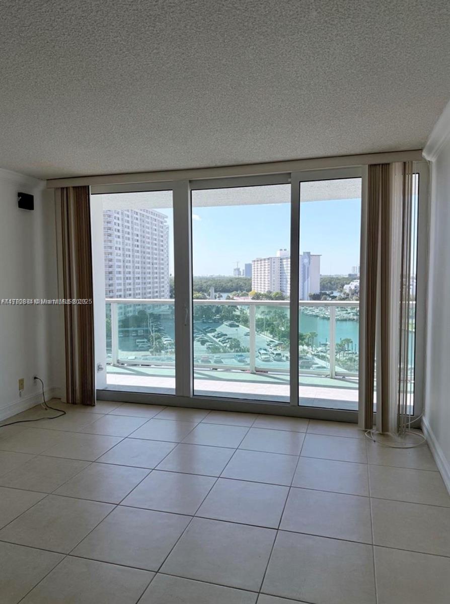 100 Bayview Dr 903