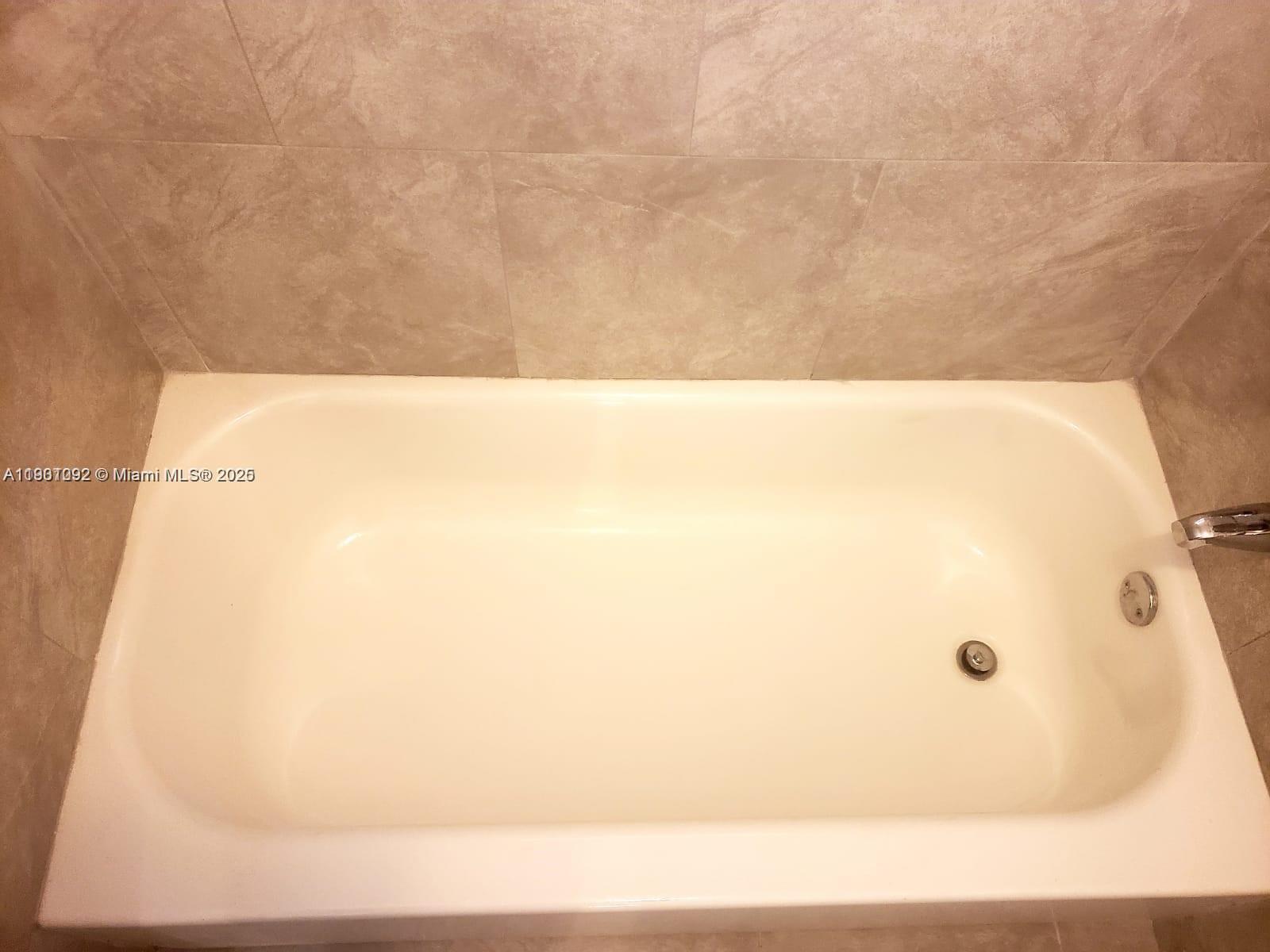 FROW HOMESTEAD - Residential Lease