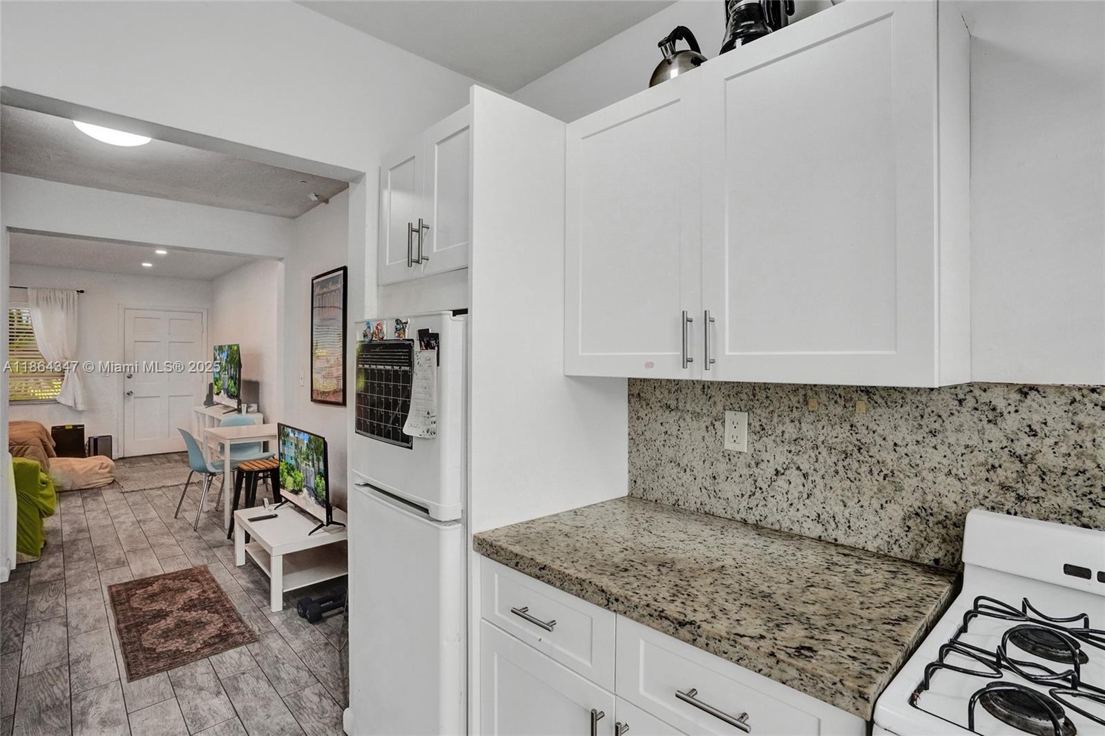 MERIDIAN COURT CONDO - Residential