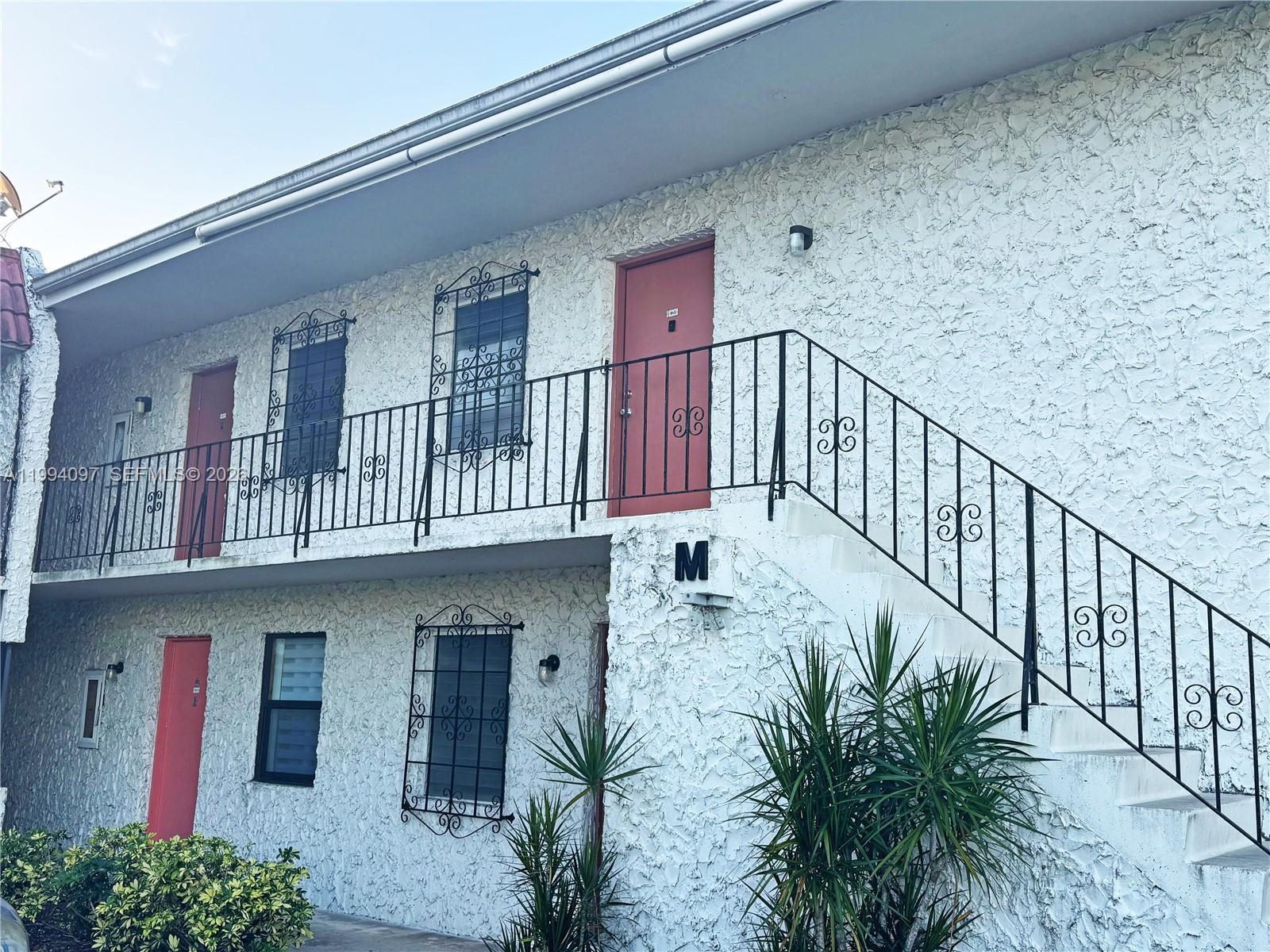 CASA GRANADA CONDO - Residential Lease