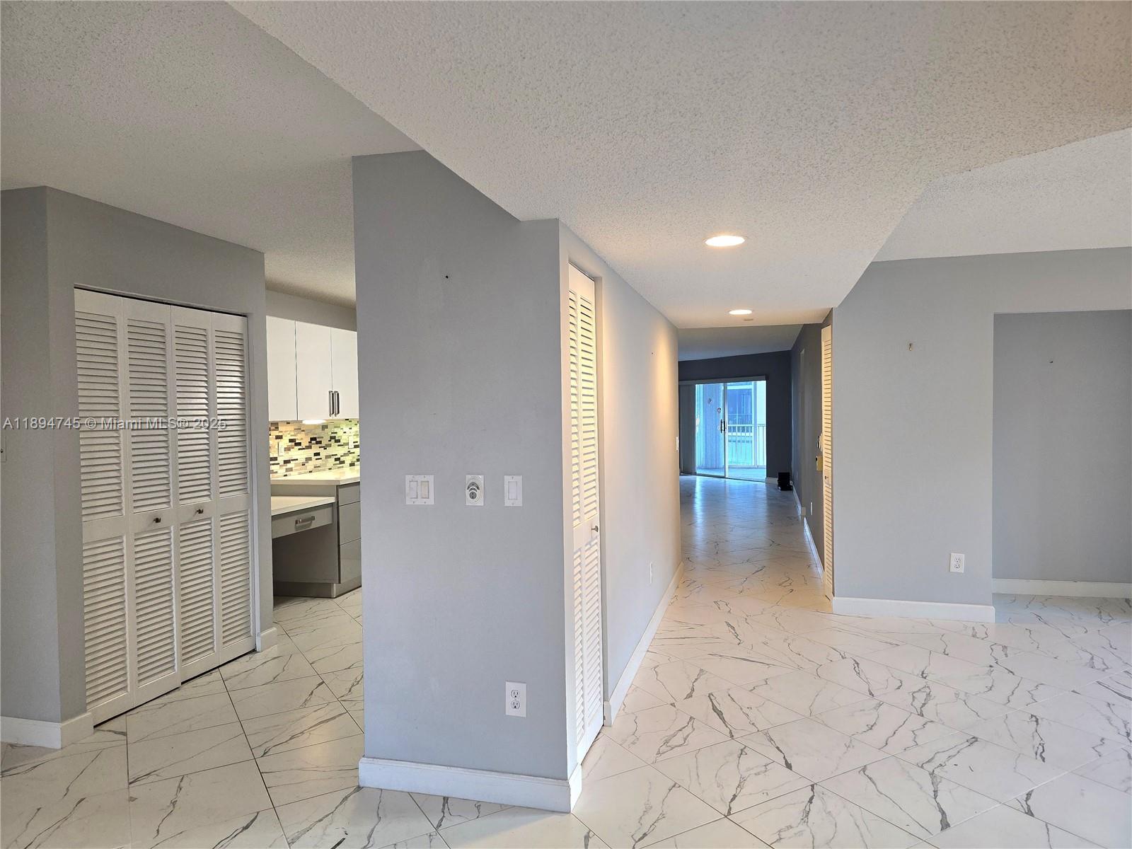 GRANVILLE CONDOMINIUM H - Residential