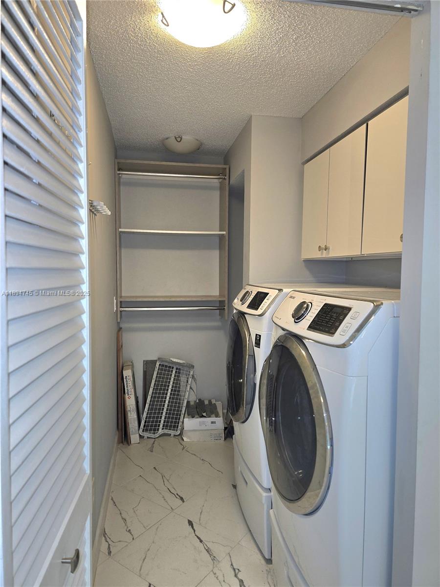 GRANVILLE CONDOMINIUM H - Residential