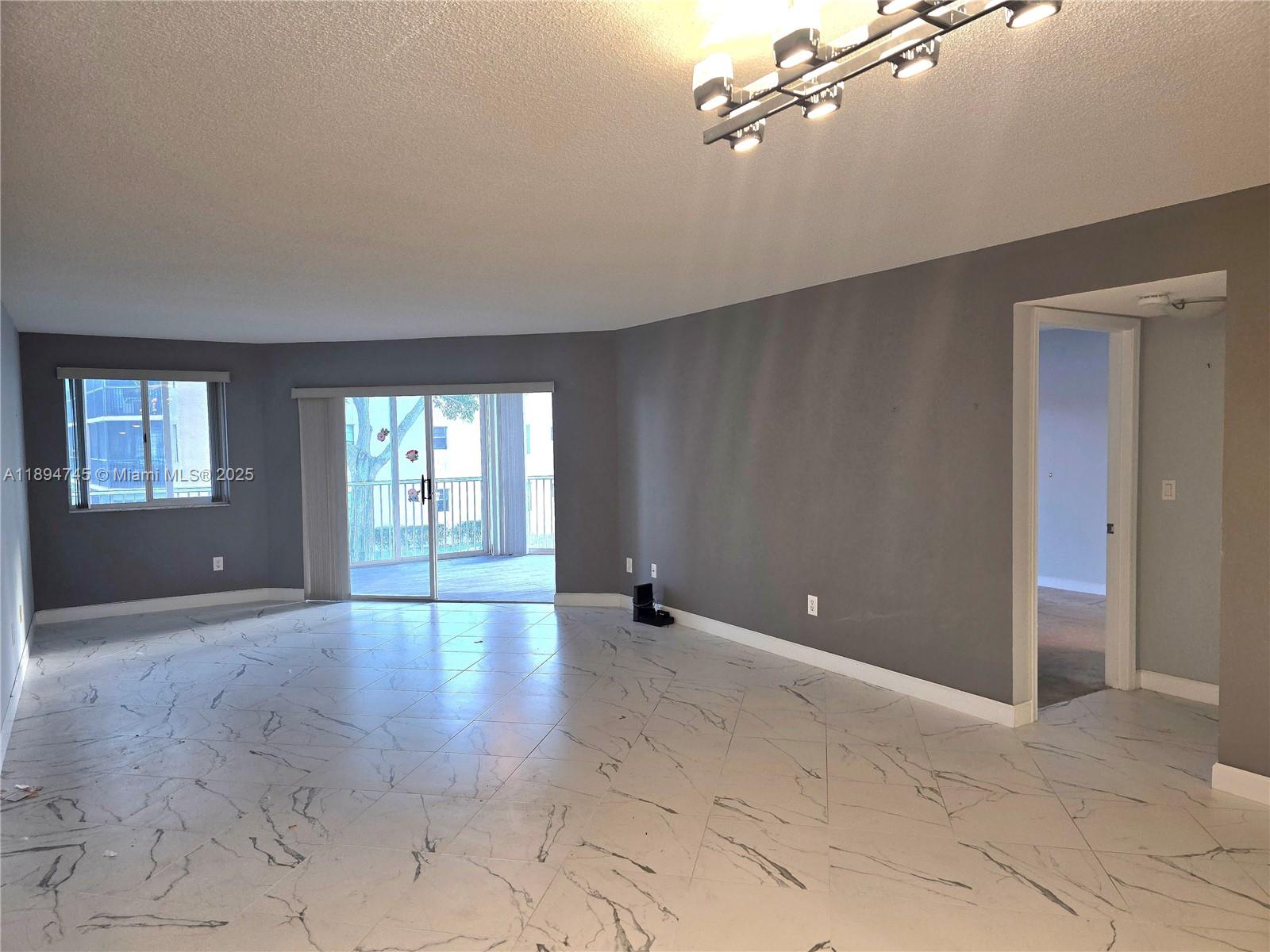 GRANVILLE CONDOMINIUM H - Residential