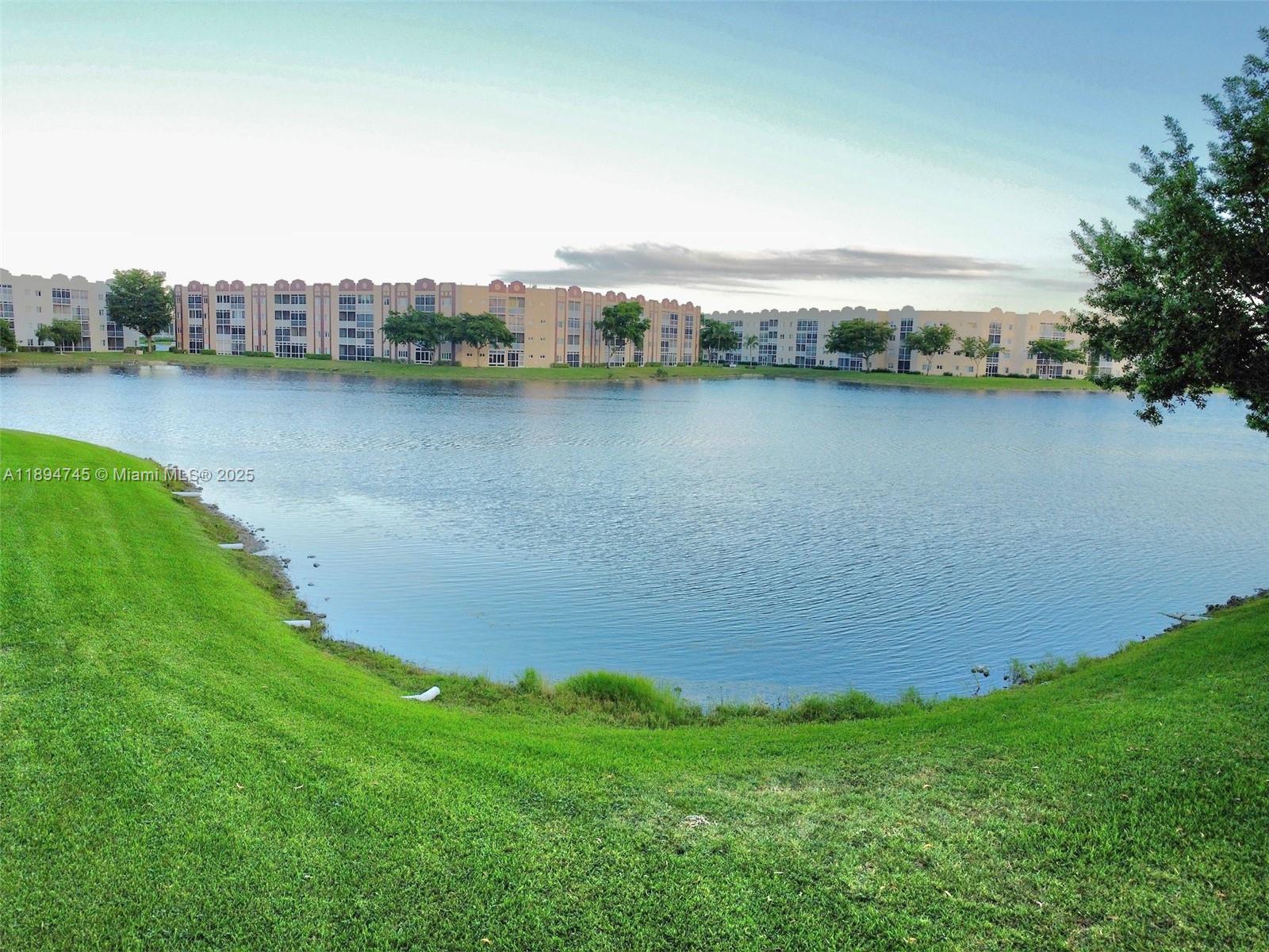 GRANVILLE CONDOMINIUM H - Residential