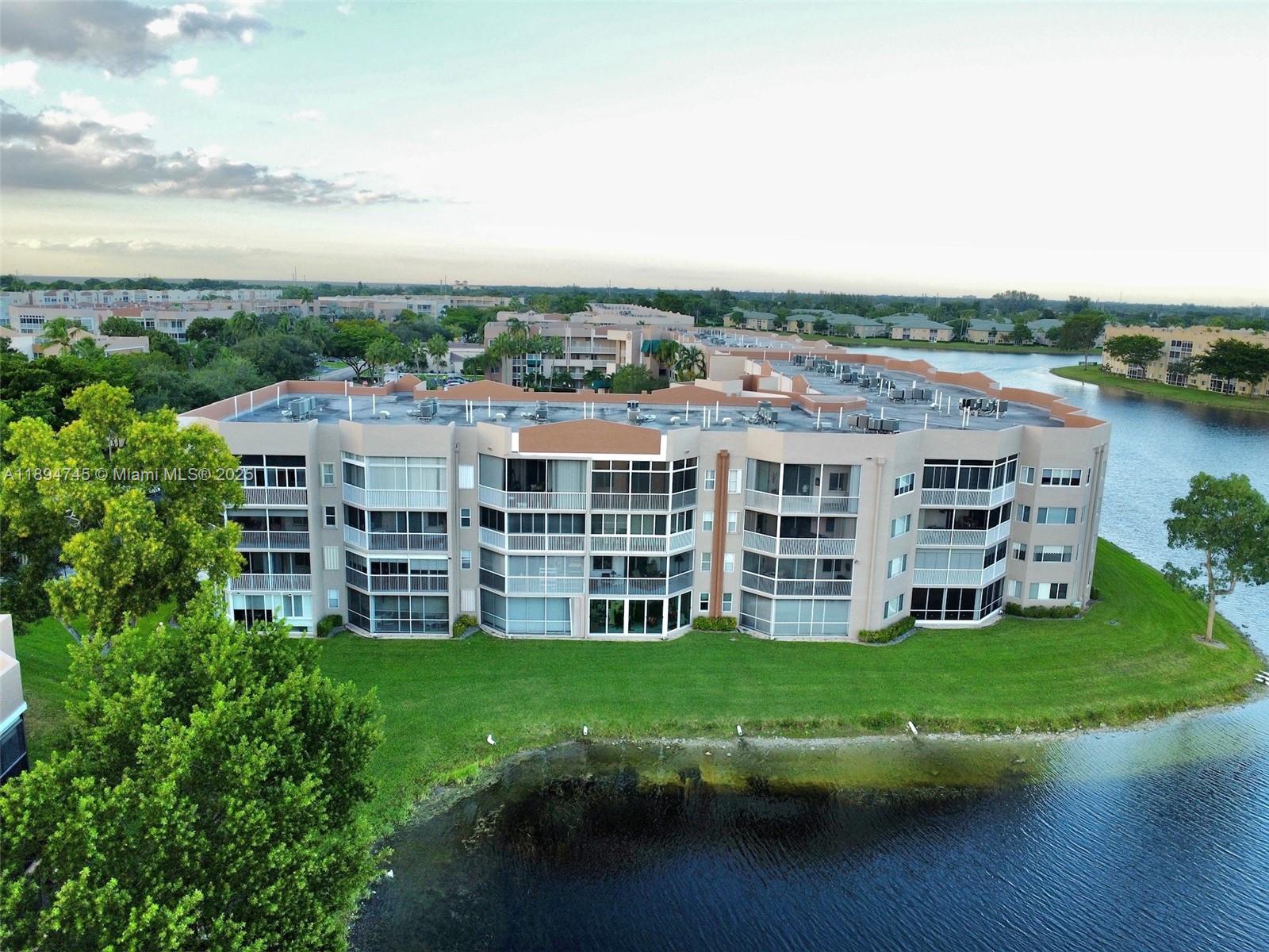 GRANVILLE CONDOMINIUM H - Residential