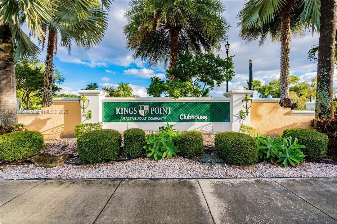 GRANVILLE CONDOMINIUM H - Residential