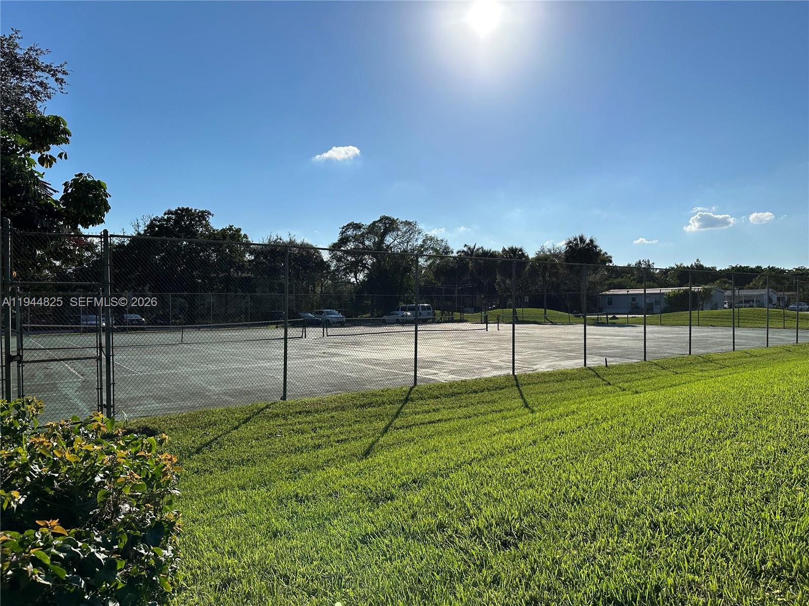 LAGO WEST CONDOMINIUM - Residential