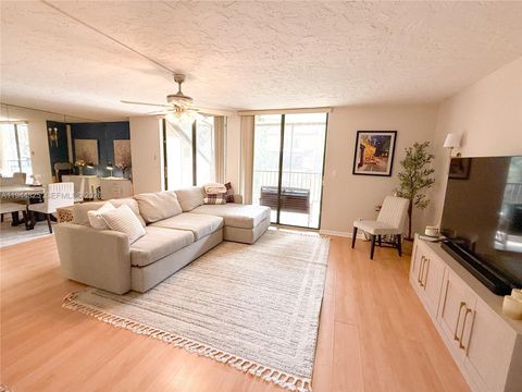 450 Commodore Dr 306 Plantation FL 33325