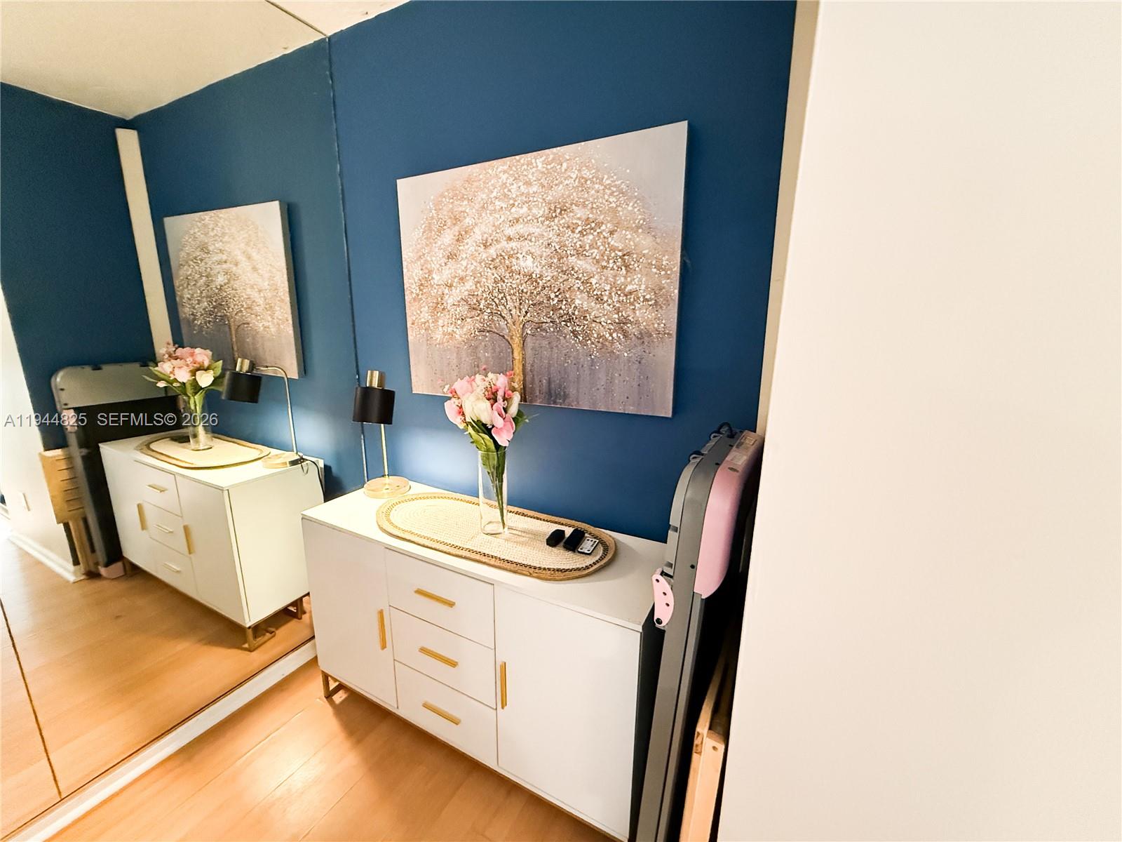 LAGO WEST CONDOMINIUM - Residential