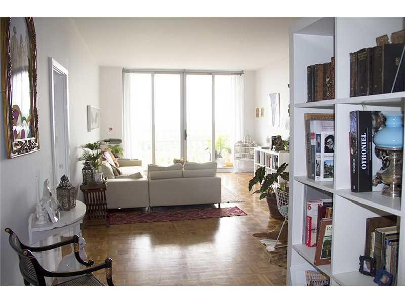 Gables Waterway Towers - Residential Lease