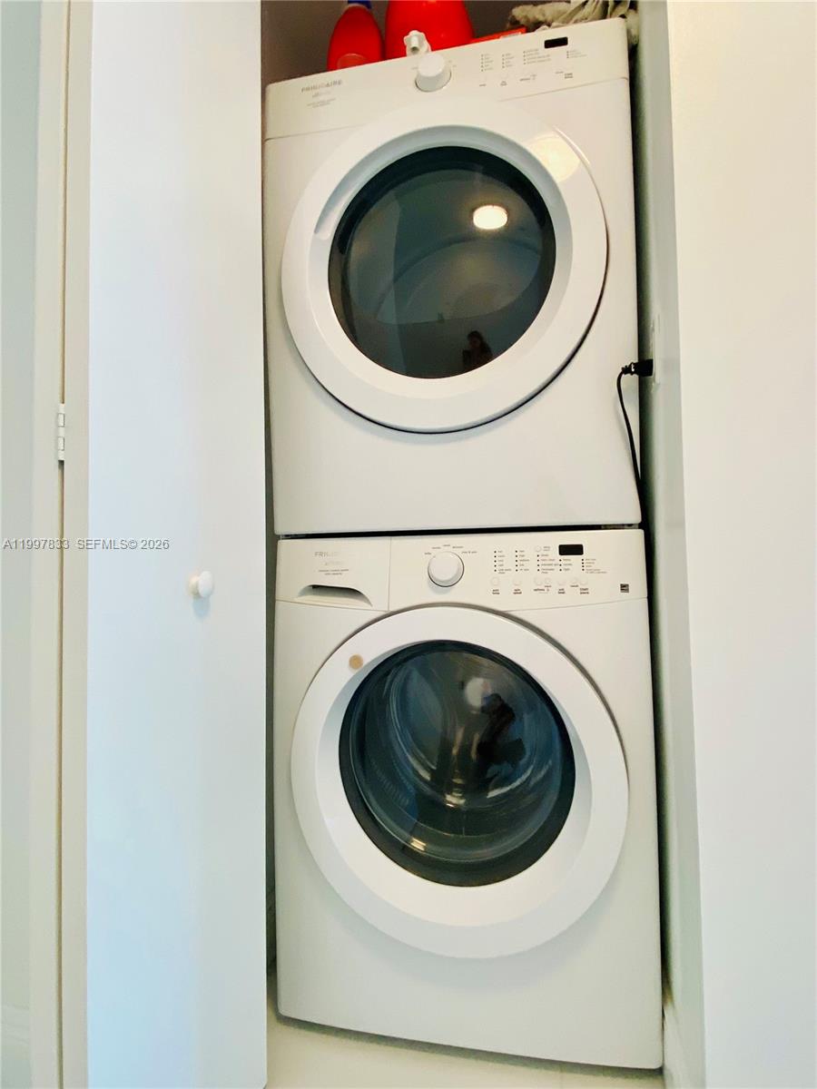 ONE MIAMI WEST CONDO - Residential Lease