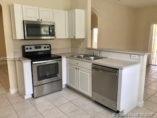 LAKES BY THE BAY SEC 14 - Residential Lease