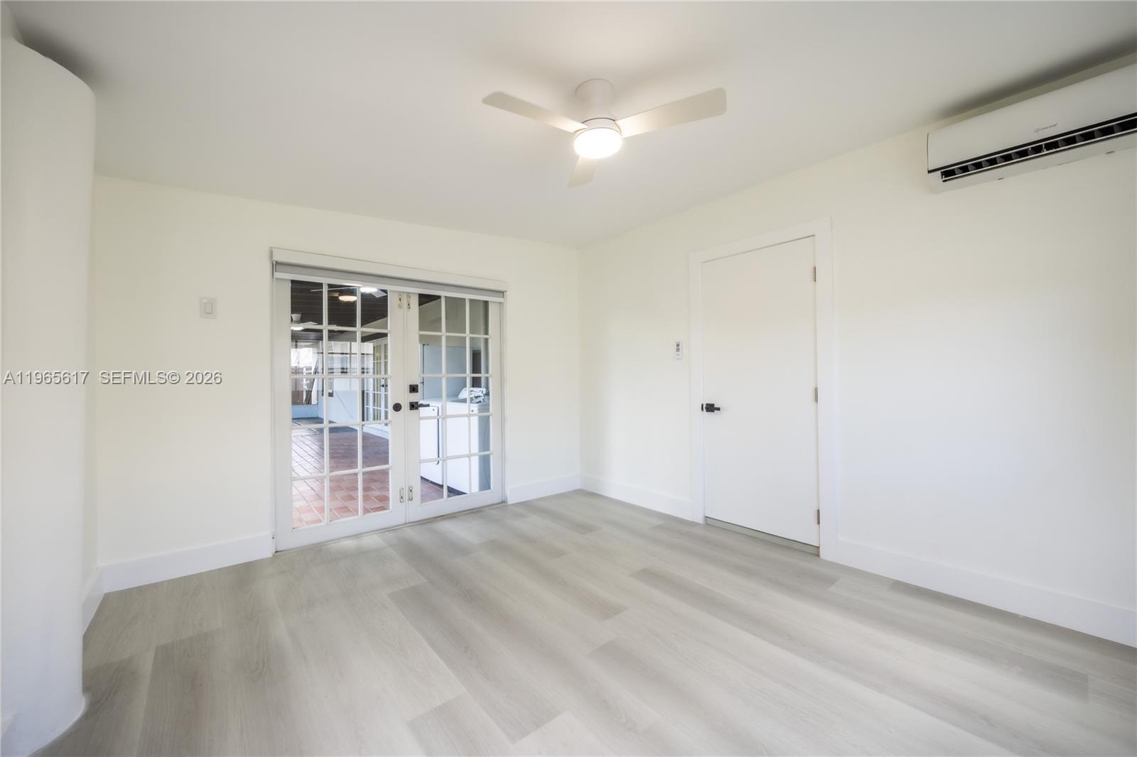 COUNTRY LAKE MANORS SEC 3 - Residential Lease