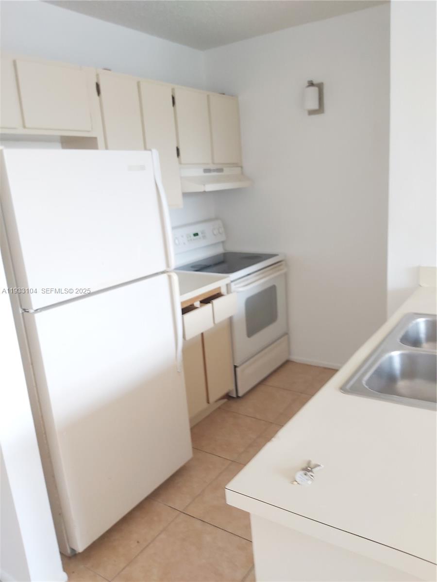 CORAL SPRINGS TOWER CLUB - Residential