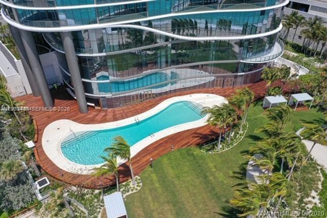 15701 Collins Ave 1403