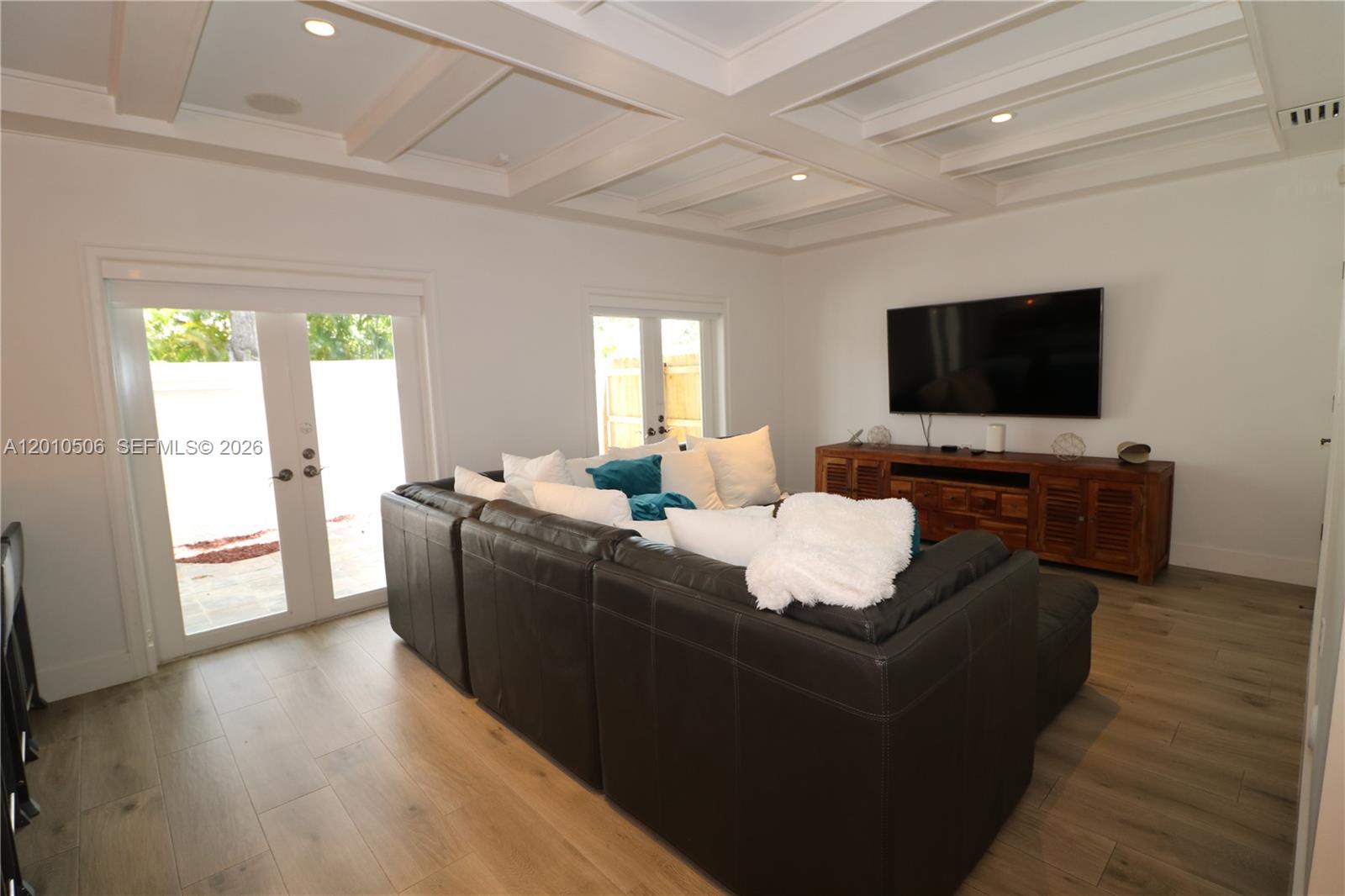 SILVER PALM PLANTATION - Residential Lease