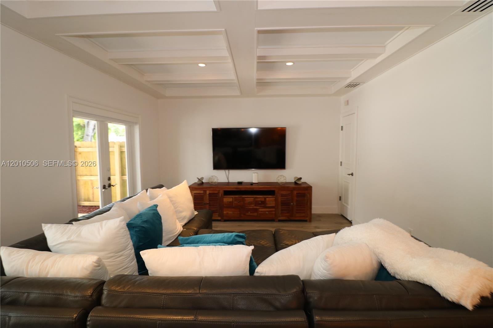 SILVER PALM PLANTATION - Residential Lease