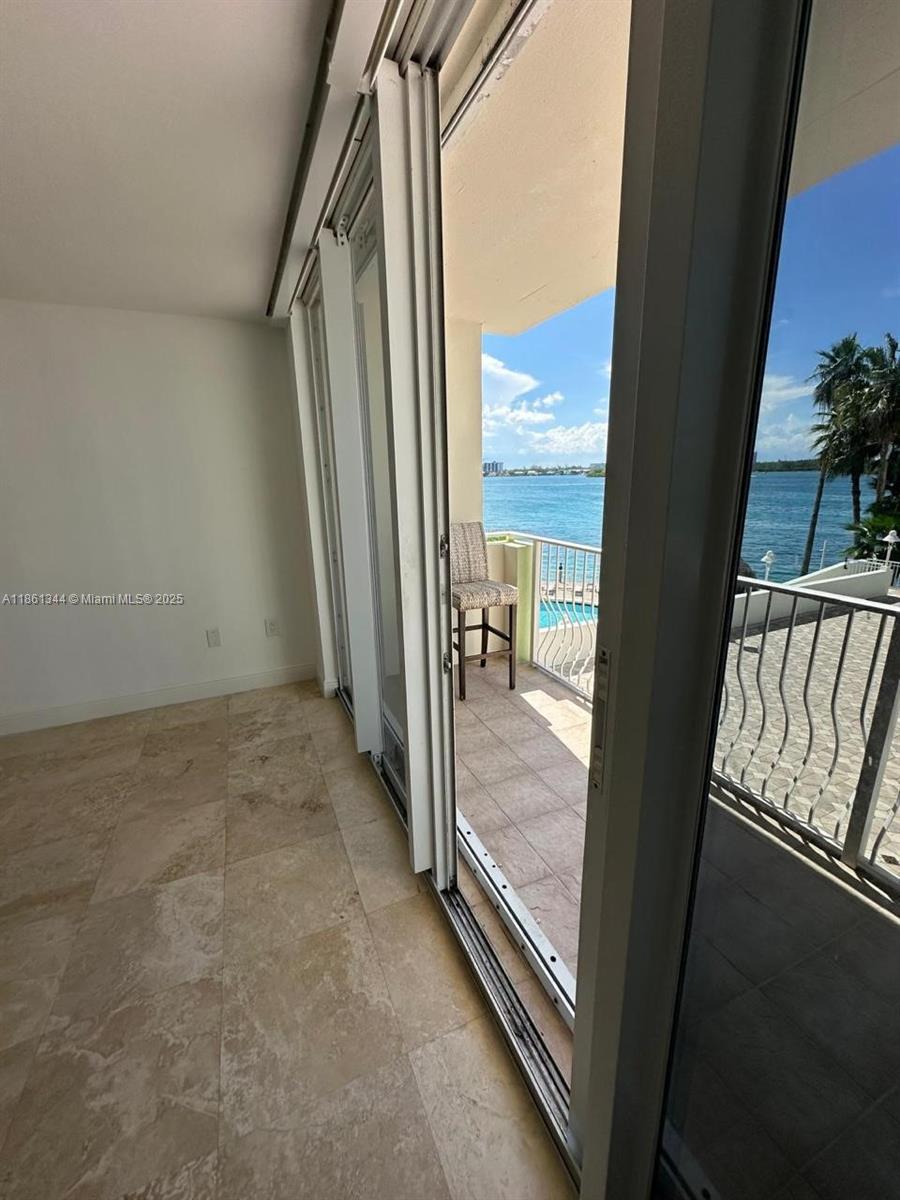 10350 W Bay Harbor Dr 3S