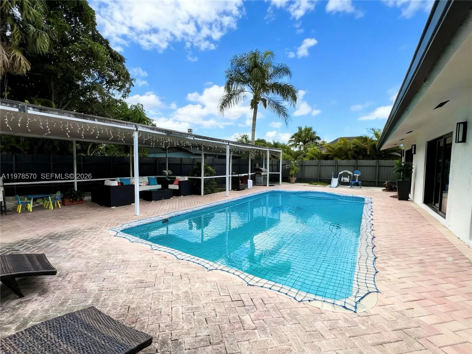 SHORES CALUSA - Residential